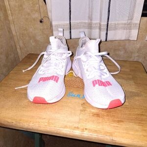 Puma Iocell White Neon Pink Running Shoes Sneakers Women's Size 8.5.